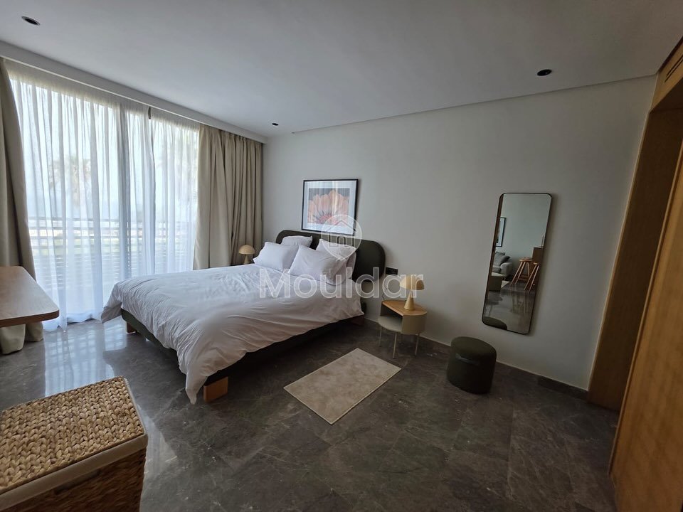 استوديو أنيق للإيجار: إطلالة على البحر وراحة في عين دياب - Photo 2