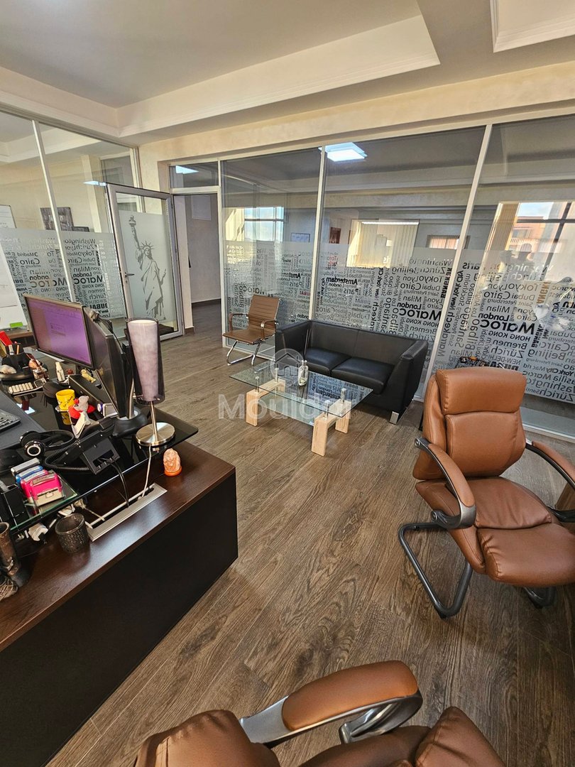 Escritório Prestige à venda em Marrakech - Elegância e Conforto - Photo 12