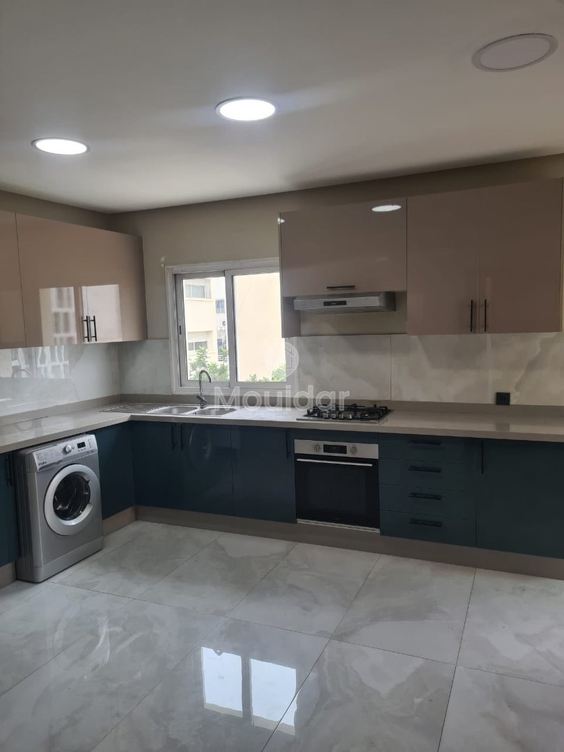 استأجر شقة مكونة من 4 غرف نوم مع شرفة في الدار البيضاء - Photo 7