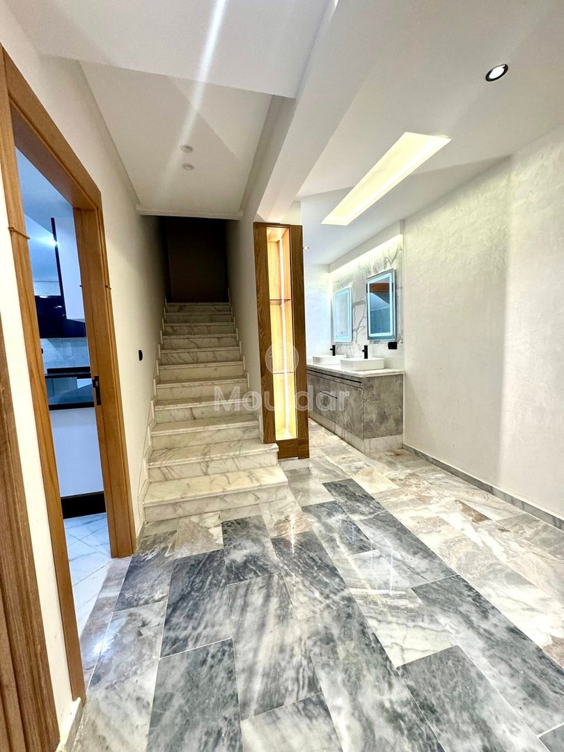 شقة دوبلكس رائعة في فاس: 4 غرف نوم، مطبخ مجهز - Photo 17