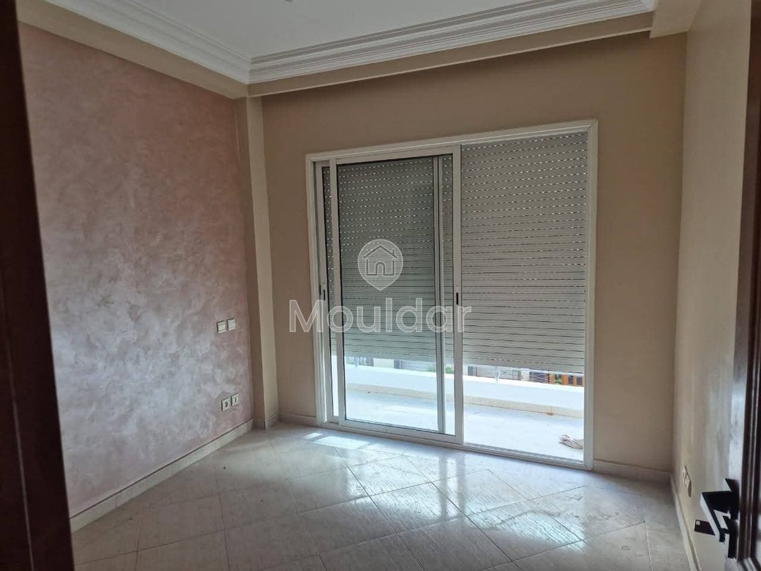 شقة للإيجار في الدار البيضاء: غرفتين مع شرفة - Photo 3