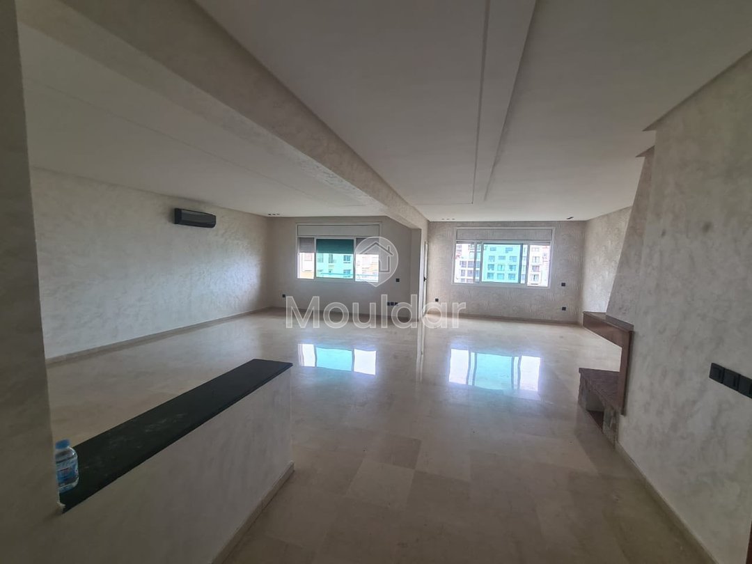 استأجر شقة مكونة من 4 غرف نوم مع شرفة في الدار البيضاء - Photo 2