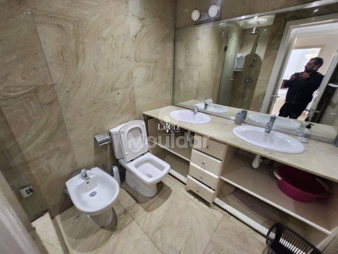 For Sale: 3-Bedroom Apartment with Balcony in Casablanca - Photo 10