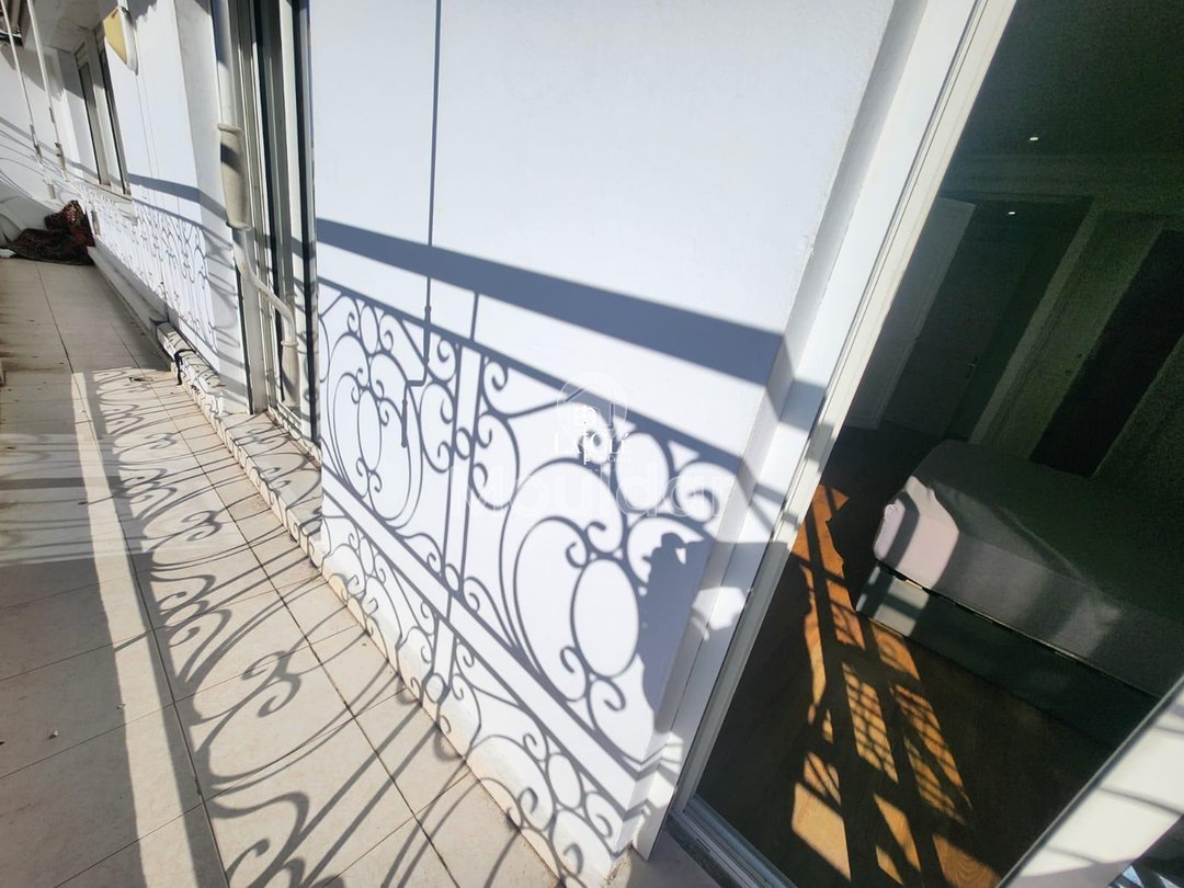 For Sale: 3-Bedroom Apartment with Balcony in Casablanca - Photo 7