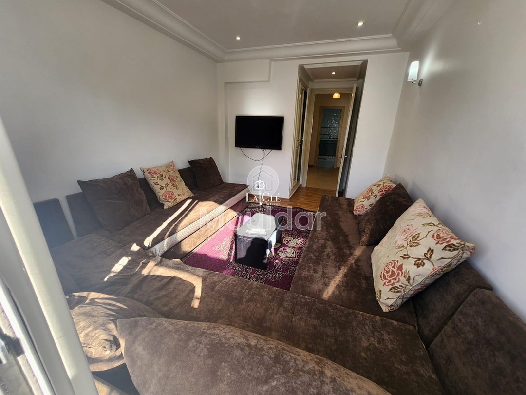For Sale: 3-Bedroom Apartment with Balcony in Casablanca - Photo 3