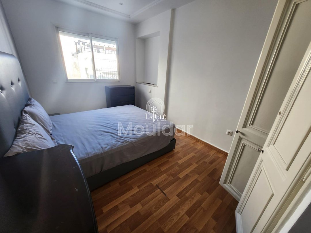 For Sale: 3-Bedroom Apartment with Balcony in Casablanca - Photo 4