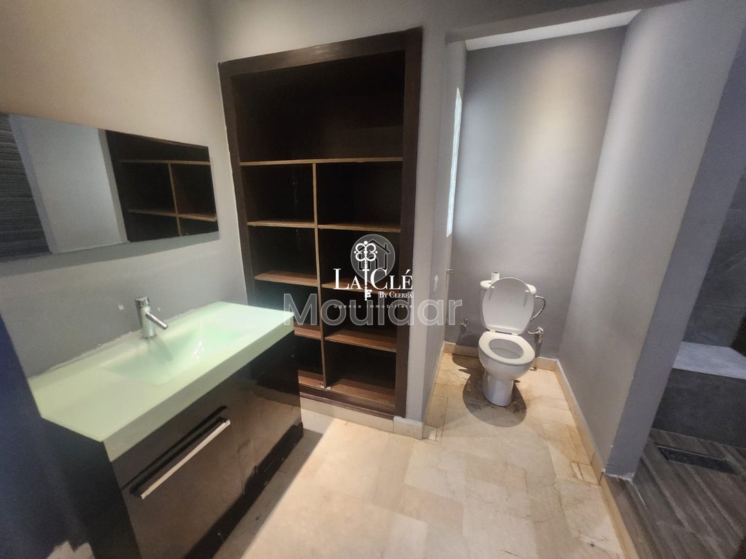 فيلا فاخرة في الدار البيضاء: أناقة وراحة لا تضاهى - Photo 18