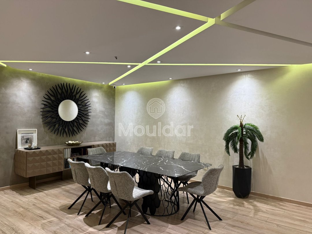 Casablanca'da balkonlu ve şömineli geniş bir daire - Photo 8