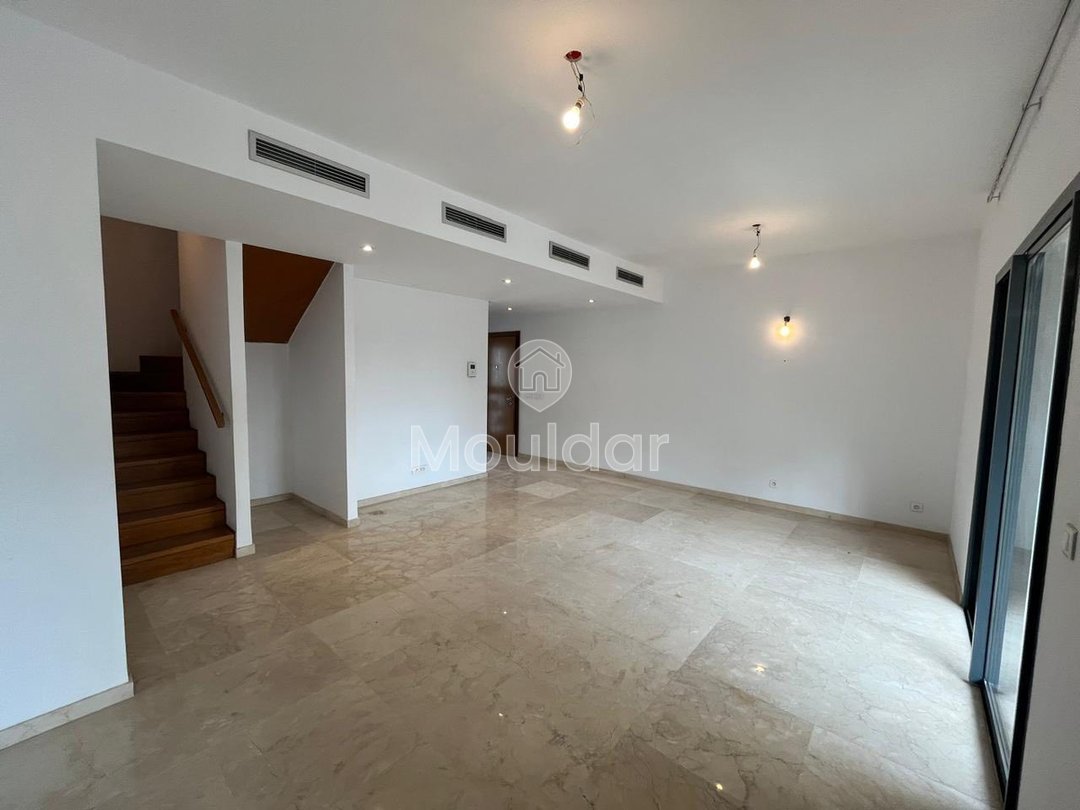 شقة فاخرة للإيجار في الدار البيضاء - 4 غرف نوم، تراس - Photo 4