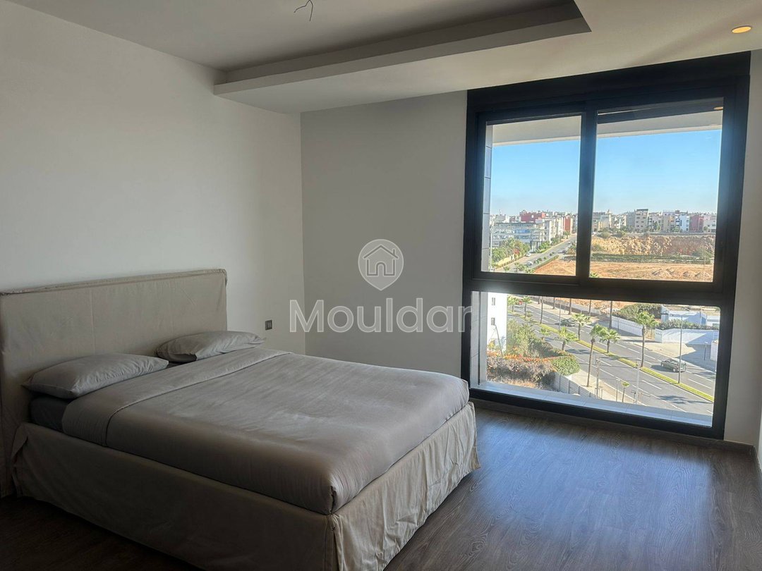 شقة رائعة للايجار بإطلالة على البحر، عين دياب - Photo 3