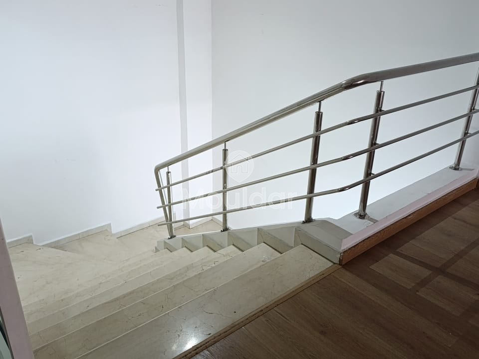 Εξαιρεμένη Ευκαιρία: Εμπορικό Κτήριο προς Πώληση στη Καζαμπλάνκα - Photo 4