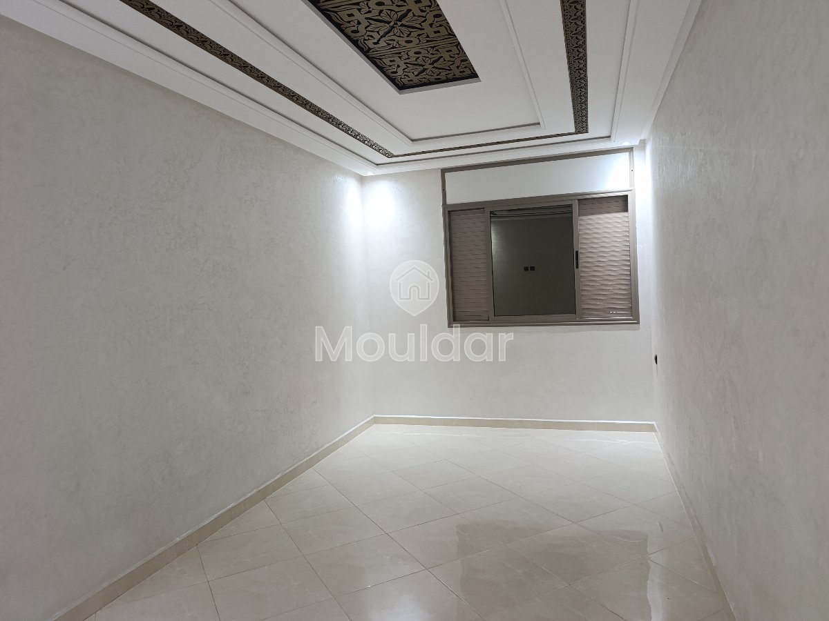 Charmant Appartement 3 Chambres à Vendre à El Haouzia - Photo 2