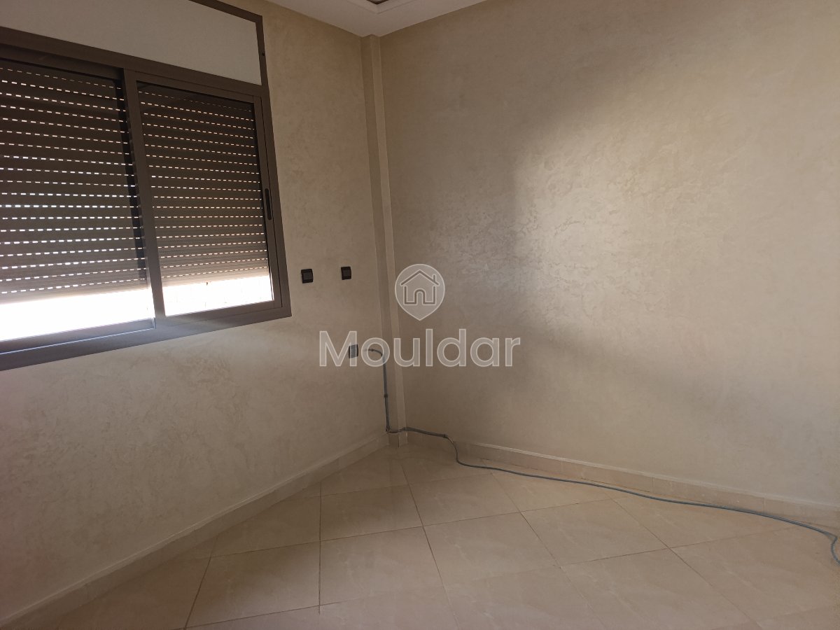 Charmant Appartement 3 Chambres à Vendre à El Haouzia - Photo 5