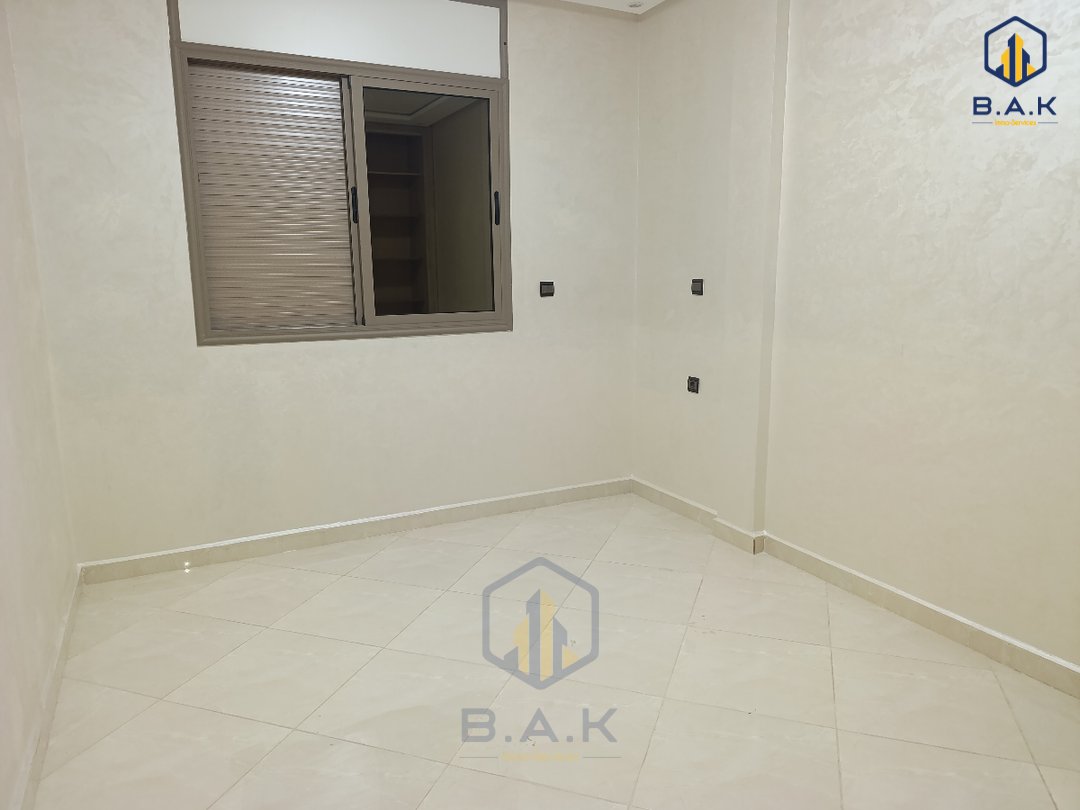 Charmant Appartement 3 Chambres à Vendre à El Haouzia - Photo 11