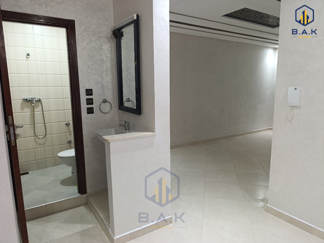 Charmant Appartement 3 Chambres à Vendre à El Haouzia - Photo 4