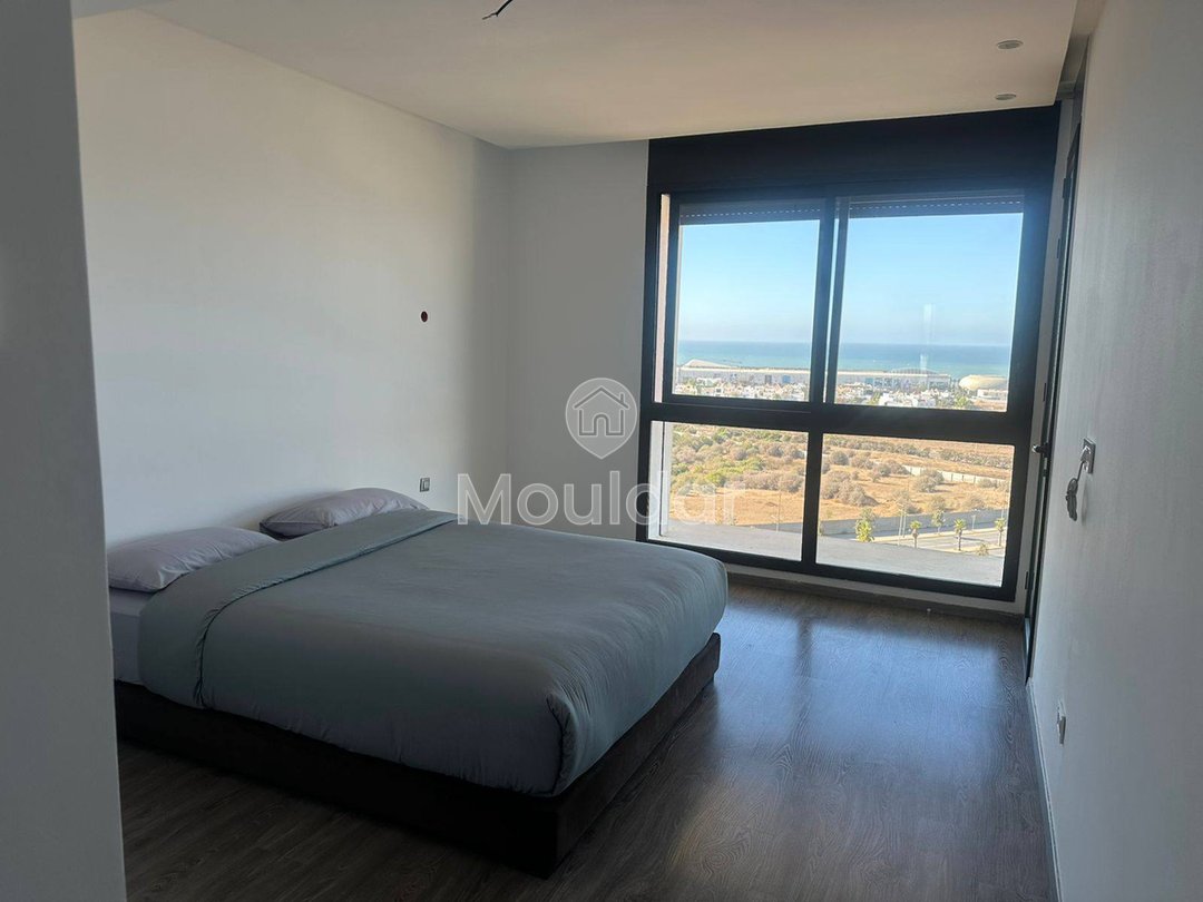 شقة رائعة للايجار بإطلالة على البحر، عين دياب - Photo 2