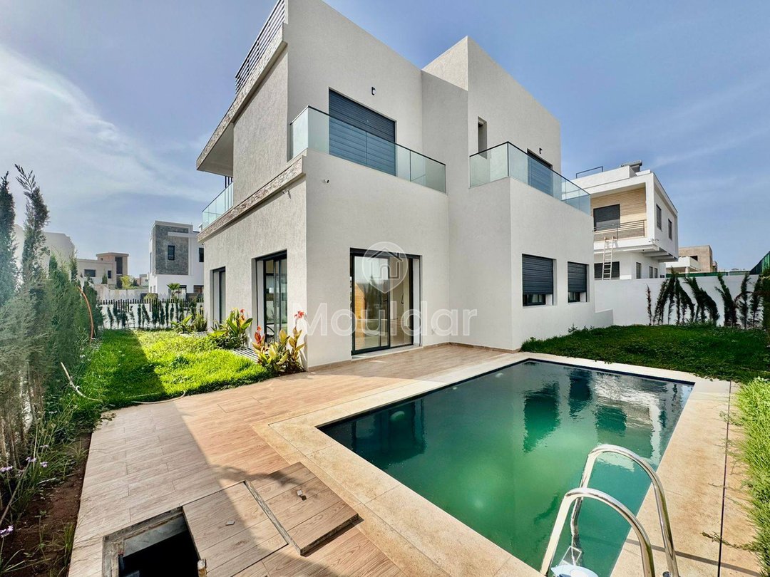 Villa de Rêve à Dar Bouazza : Espaces Luxueux et Confort - Photo 1