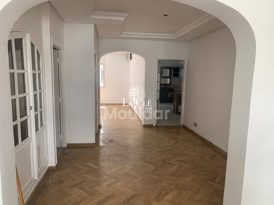 Charming 3-Bedroom Apartment for Sale in Racine, Casablanca - Photo 5