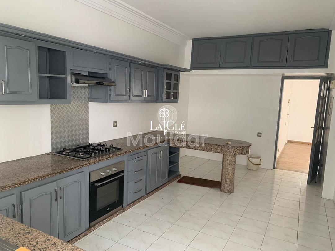 Charming 3-Bedroom Apartment for Sale in Racine, Casablanca - Photo 7