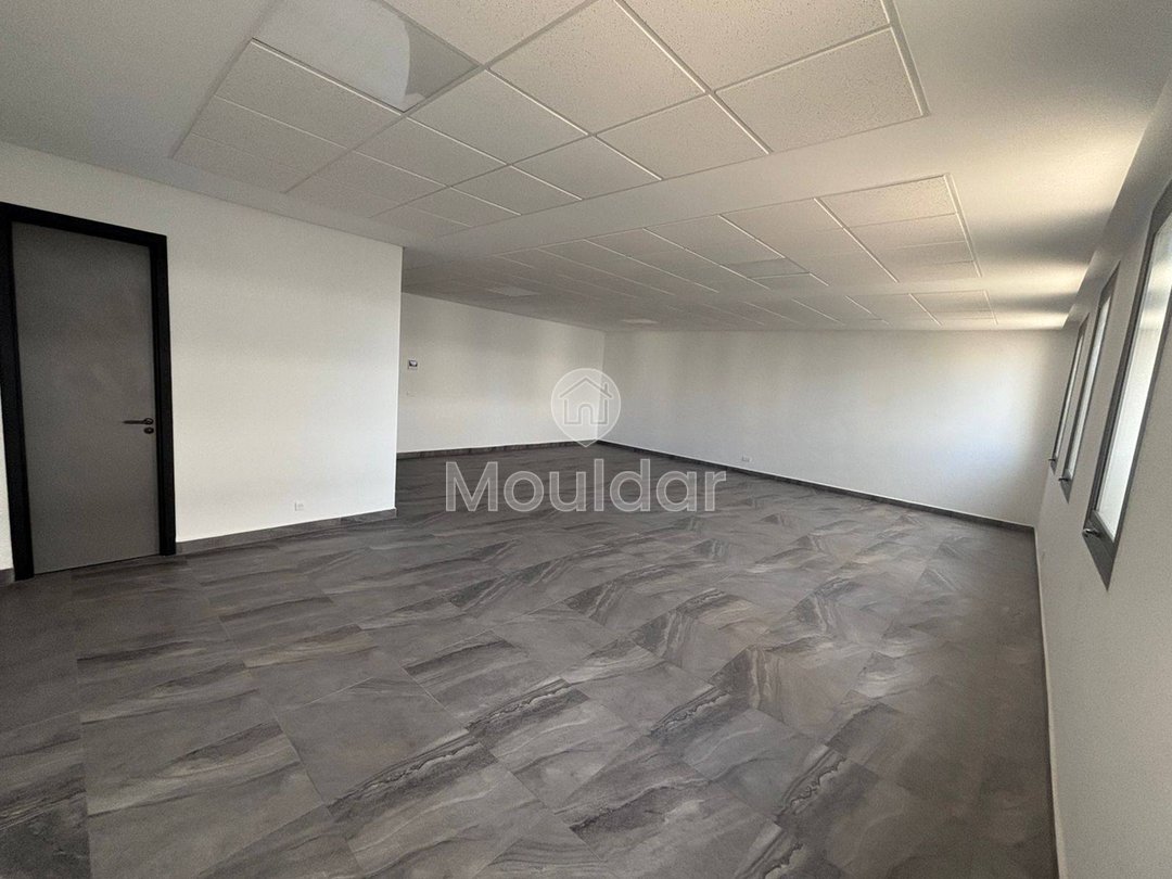 مكتب للإيجار في مدينة الدار البيضاء المالية - 96م²، مواقف سيارات مشمولة - Photo 4