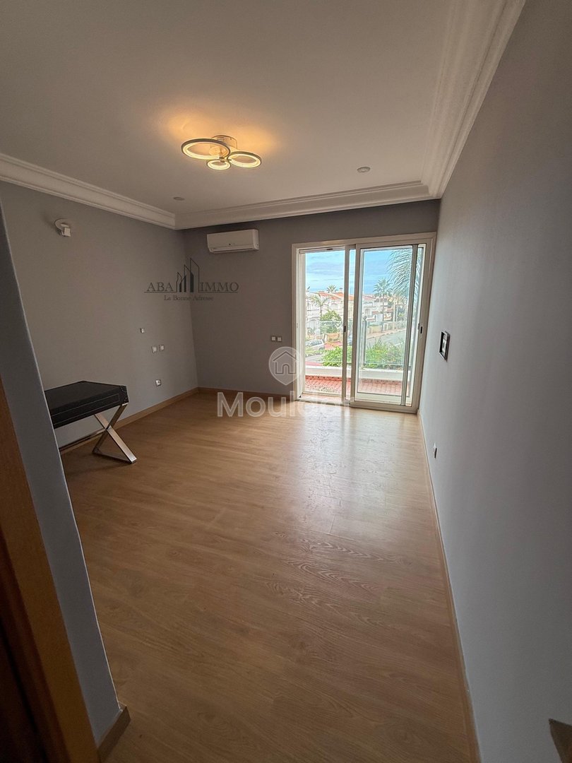 فيلا حديثة للإيجار في دار بوعزة: الراحة والأمان - Photo 4