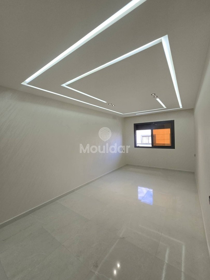 Mieszkanie na sprzedaż w Martil: Komfort i nowoczesność na spotkaniu - Photo 3