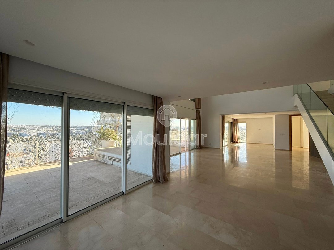 بنتهاوس فاخر في الدار البيضاء: راحة وأناقة للإيجار - Photo 1