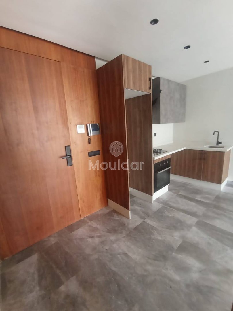 Casablanca'da Teraslı Cazip Daire Kiralık - Photo 5