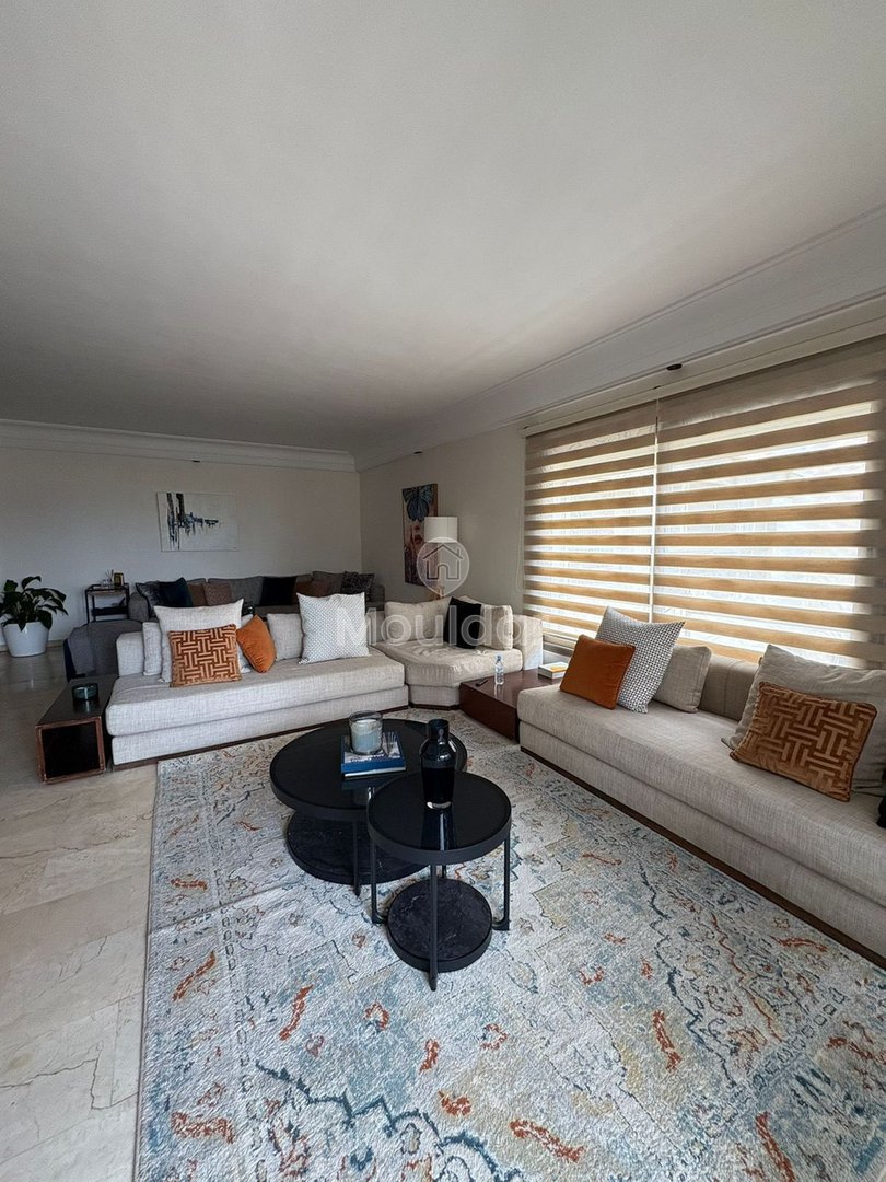 Apartament de închiriat în Casablanca: 2 dormitoare, balcon securizat - Photo 3