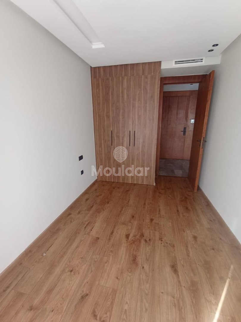 Casablanca'da Teraslı Cazip Daire Kiralık - Photo 3