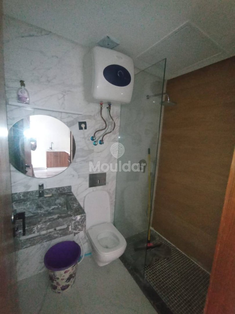 Casablanca'da Teraslı Cazip Daire Kiralık - Photo 7