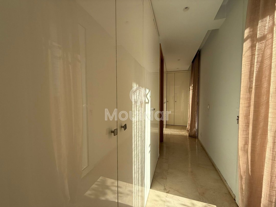 بنتهاوس فاخر في الدار البيضاء: راحة وأناقة للإيجار - Photo 4