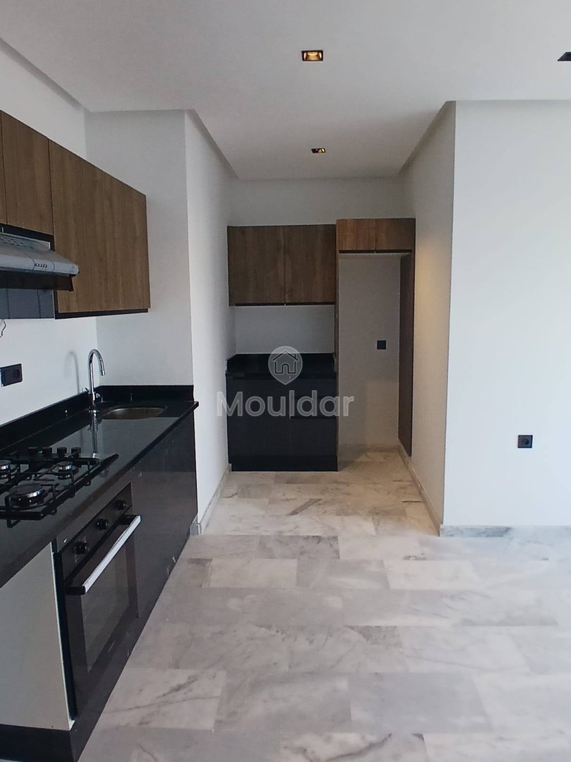 Gelegen im Viertel Hôpitaux in Casablanca, ist dieses Studio zur Vermietung. Sicherheit, Aufzug, Parkplatz in Casablanca - Photo 4