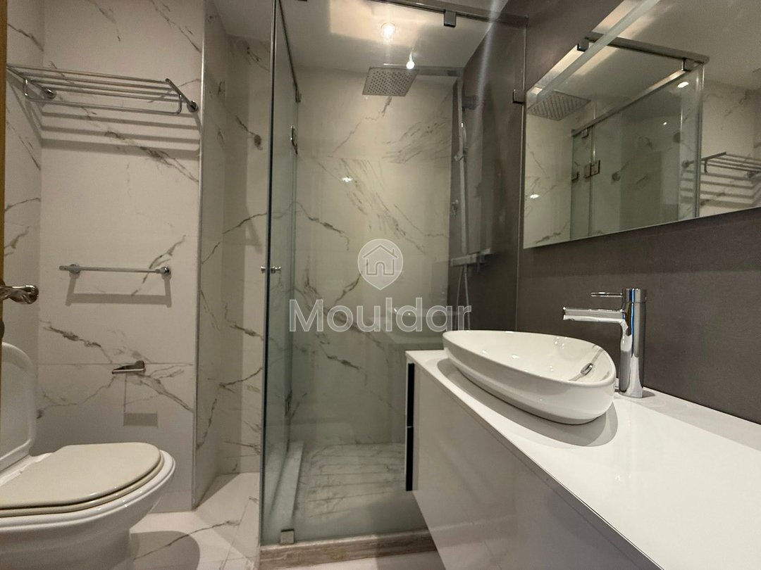 Superb 3-Bedroom Apartment for Sale in Casablanca - Racine - Photo 11