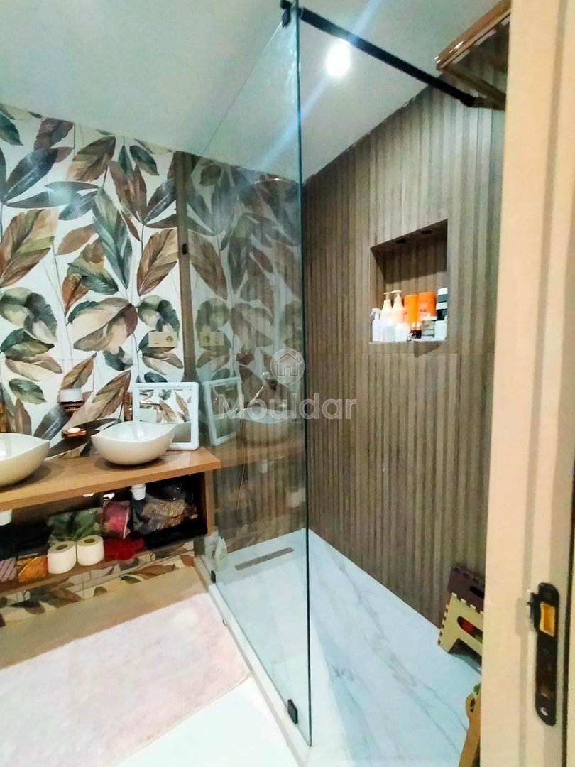 For Sale: Spacious 4-Bedroom Apartment in the Heart of Casablanca - Photo 9