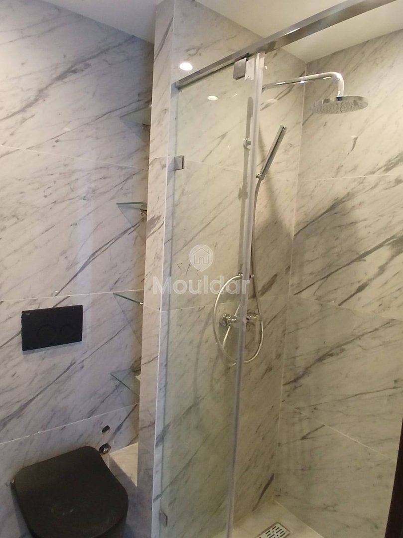 Gelegen im Viertel Hôpitaux in Casablanca, ist dieses Studio zur Vermietung. Sicherheit, Aufzug, Parkplatz in Casablanca - Photo 6