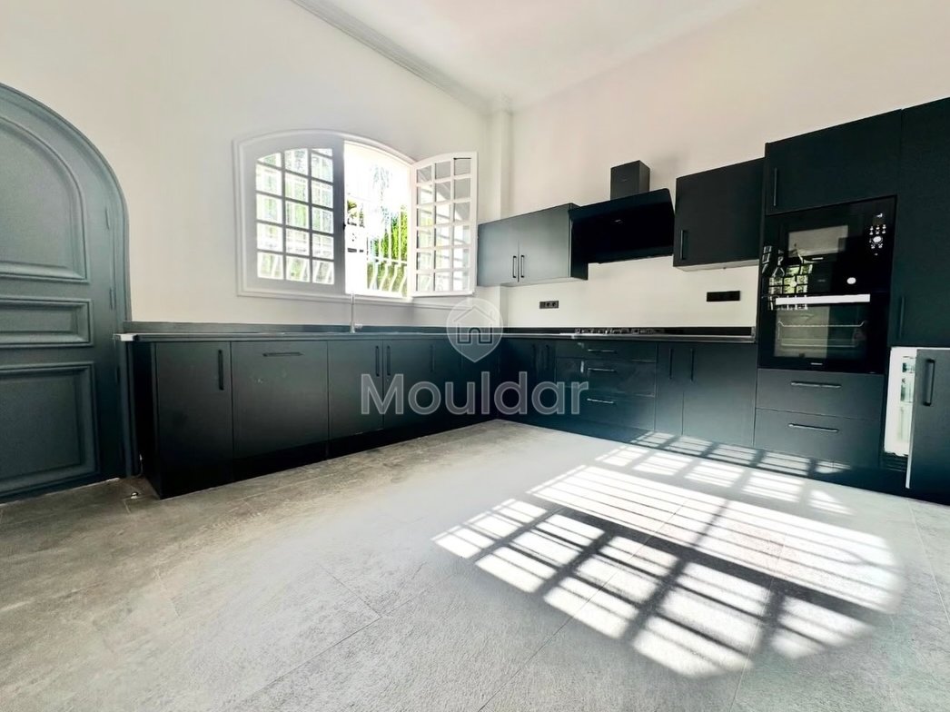 فيلا مفروشة للإيجار في الدار البيضاء: الفخامة والراحة - Photo 12