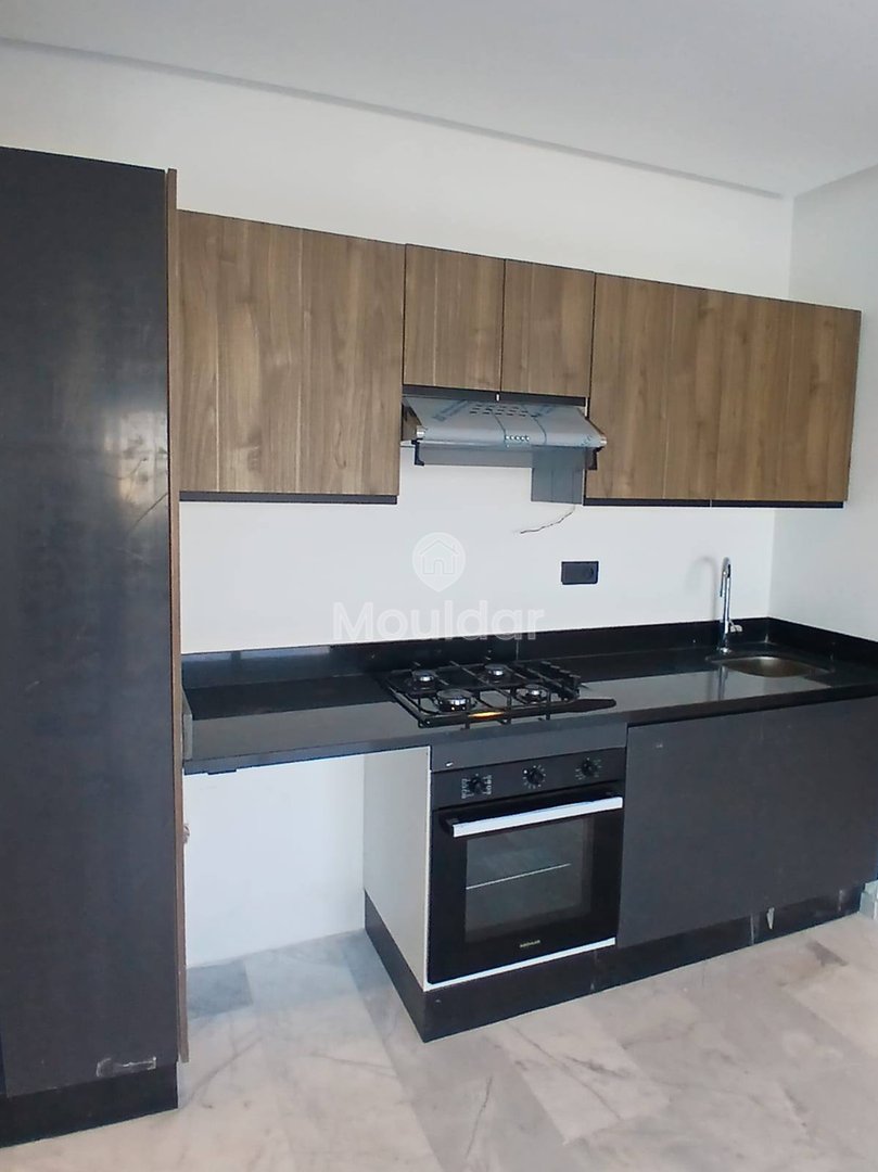 Gelegen im Viertel Hôpitaux in Casablanca, ist dieses Studio zur Vermietung. Sicherheit, Aufzug, Parkplatz in Casablanca - Photo 5