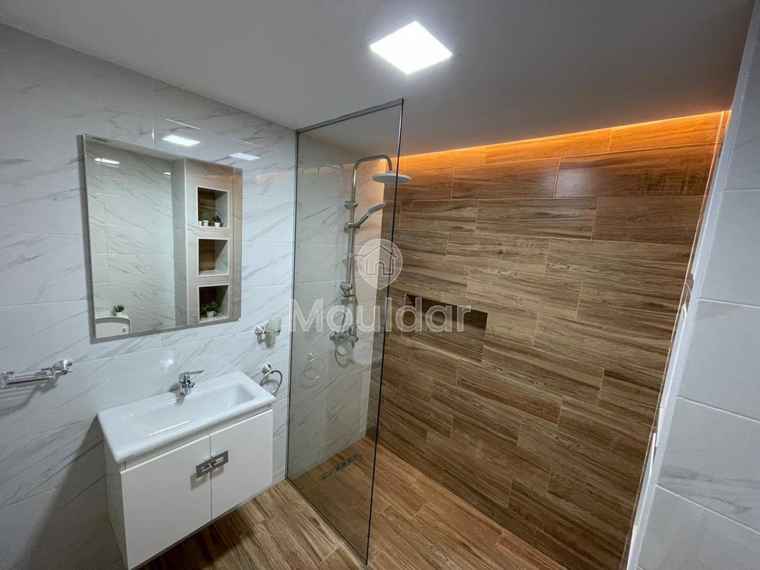 شقة للإيجار: 3 غرف في قلب طنجة - Photo 12