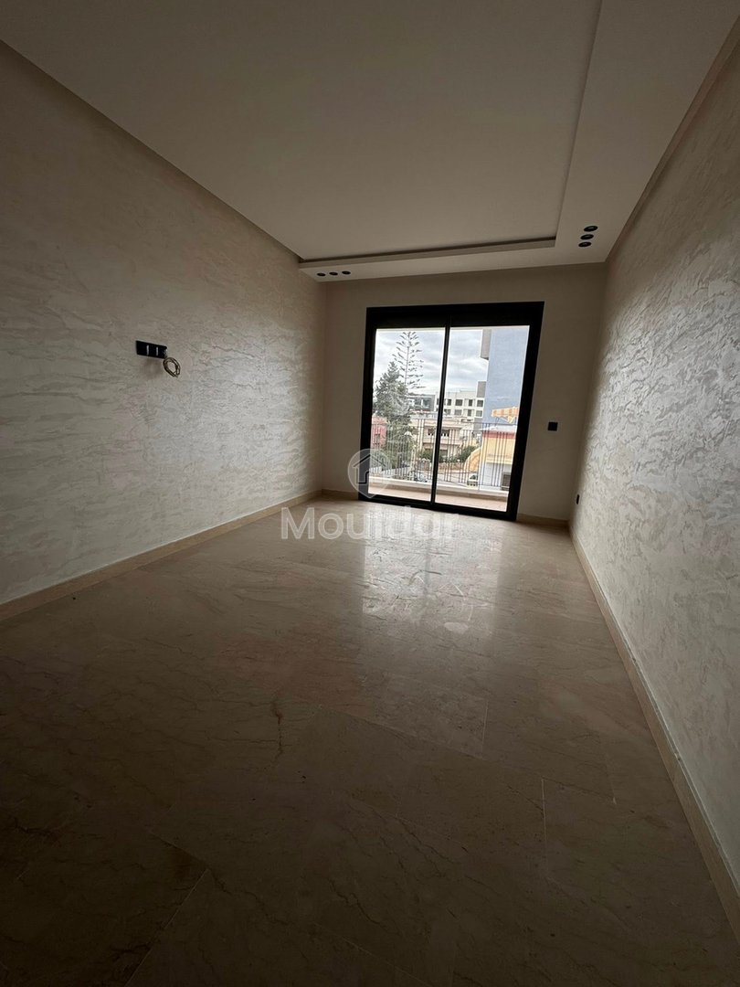 Studio à Louer à Casablanca avec Terrasse et Ascenseur - Photo 2