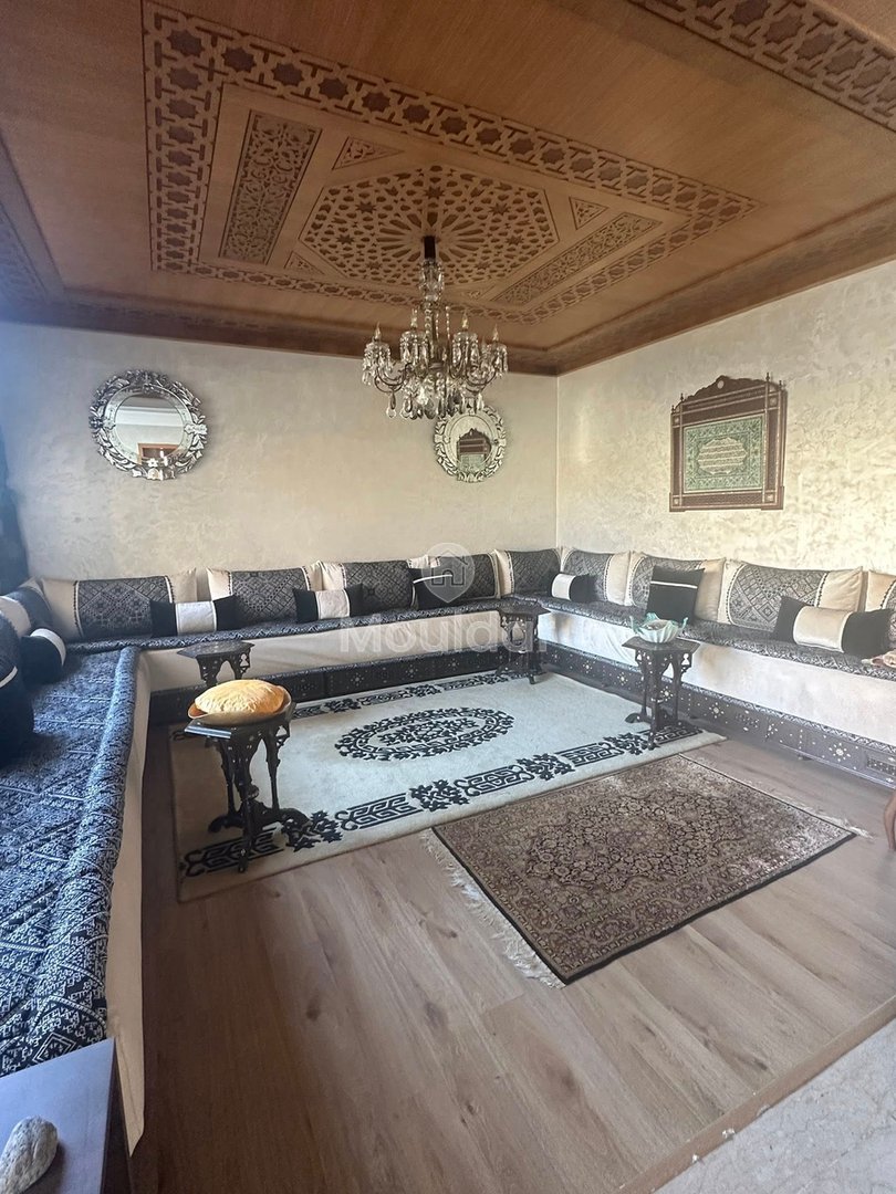 فيلا رائعة في الدار البيضاء: ٤ غرف نوم، مسبح وأمن - Photo 3