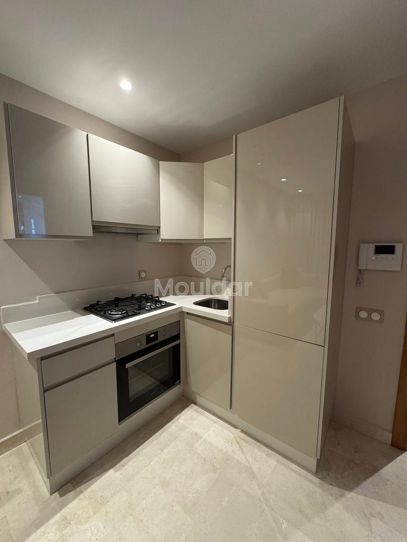 Casablanca'da güvenlik ve teras ile modern bir kiralık stüdyo - Photo 5