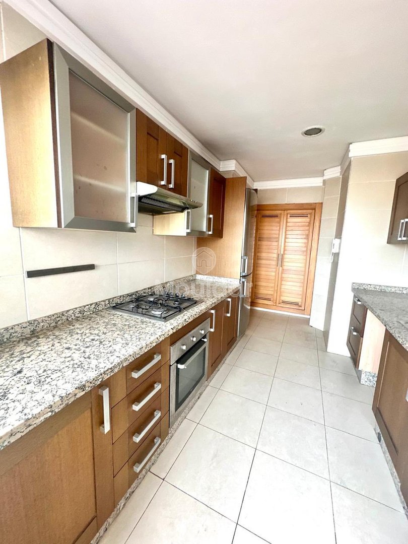 Modern 3 Bedroom Apartment for Sale in Casablanca - Racine - Photo 7