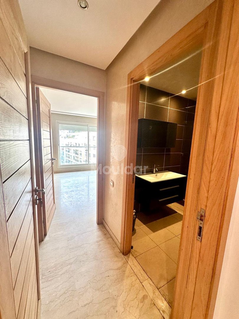 Modern 3 Bedroom Apartment for Sale in Casablanca - Racine - Photo 8