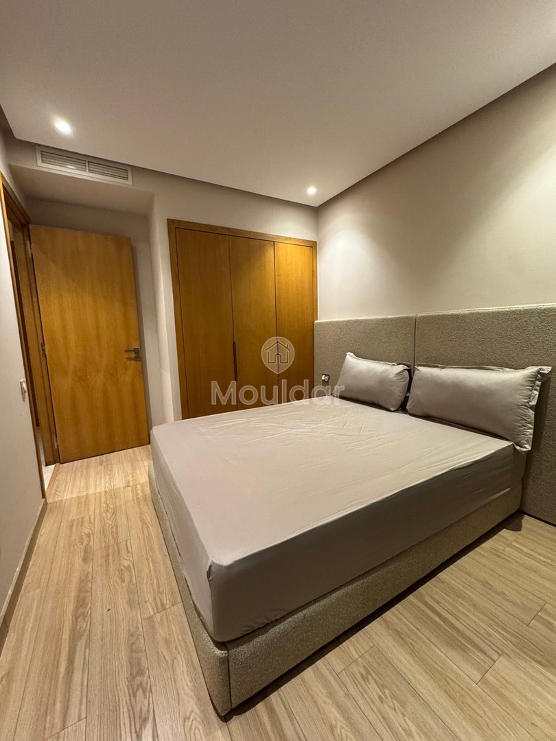 Casablanca'da güvenlik ve teras ile modern bir kiralık stüdyo - Photo 1