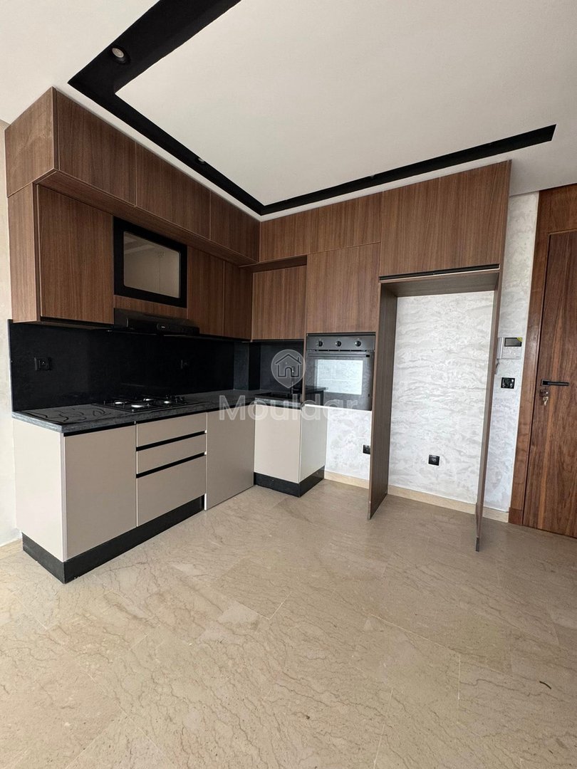 Studio à Louer à Casablanca avec Terrasse et Ascenseur - Photo 7