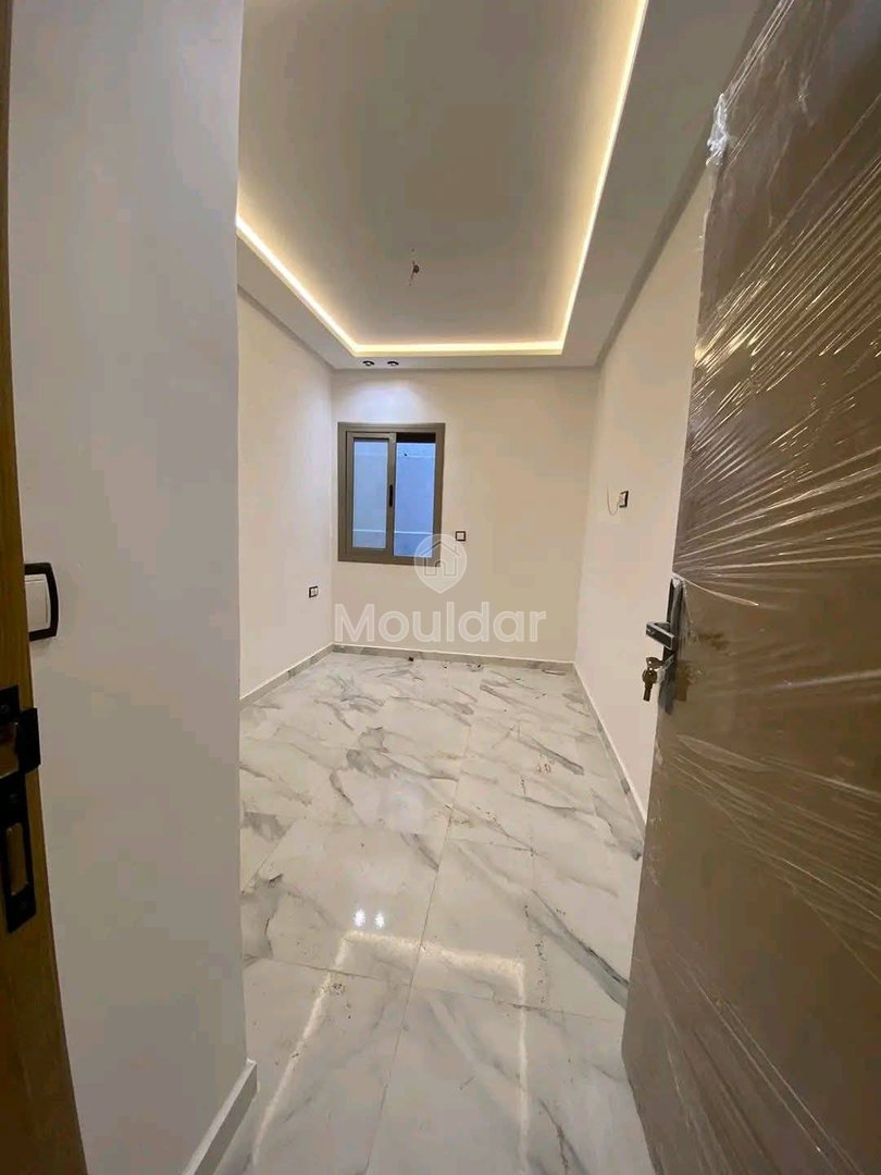 Apartment for Sale in Martil: 2 Bedrooms with Balcony - Photo 1