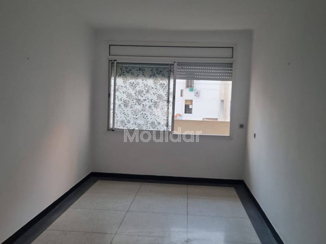 Casablanca, Bourgogne'de Kiralık Şirin Daire – 2 Oda - Photo 1