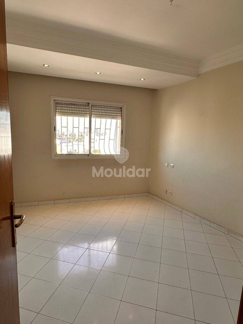 Charmantes 3-Zimmer-Wohnung zur Miete in Casablanca, Derb Ghallef - Photo 4