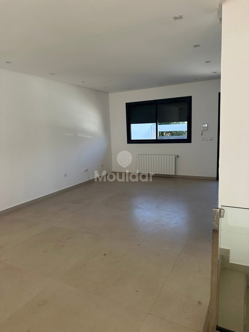 Villa Spacieuse à Dar Bouazza : Élegance et Confort - Photo 5